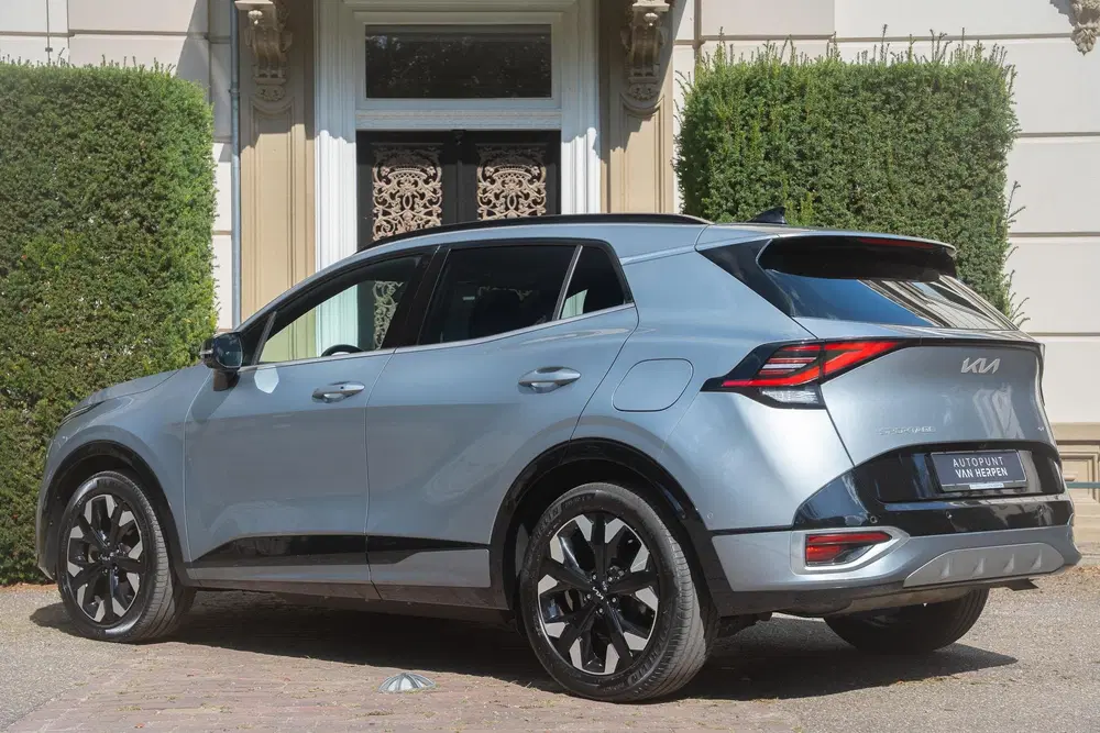Kia Sportage 1.6 T-GDi Plug-in Hybrid AWD GT-PlusLine H uit 2022, foto 2