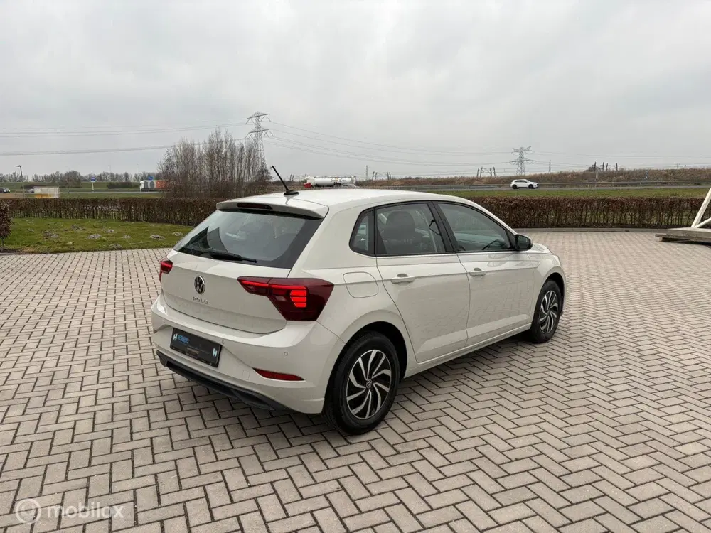 Volkswagen Polo 1.0 TSI Life uit 2023, foto 9