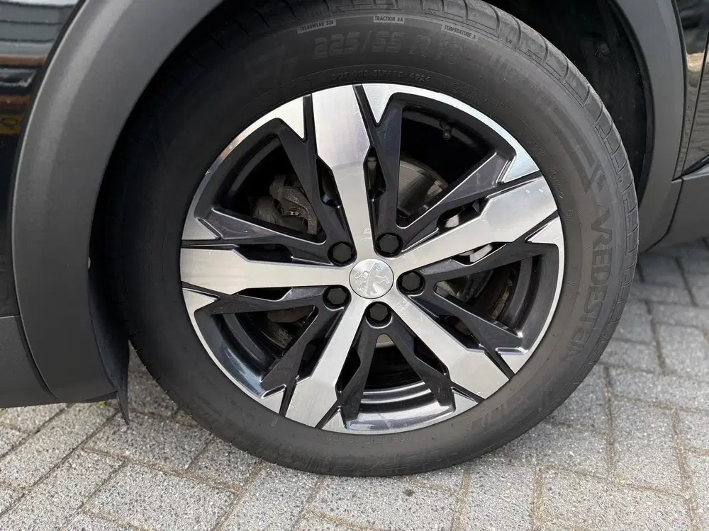 Peugeot 5008 1.2 PureTech GT 7P uit 2023, foto 2