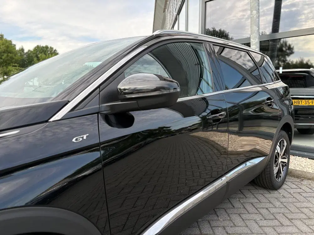 Peugeot 5008 1.2 PureTech GT 7P uit 2023, foto 3