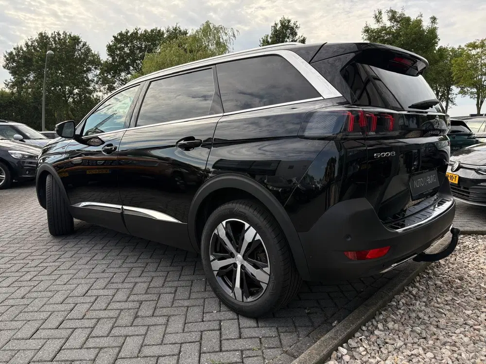 Peugeot 5008 1.2 PureTech GT 7P uit 2023, foto 4