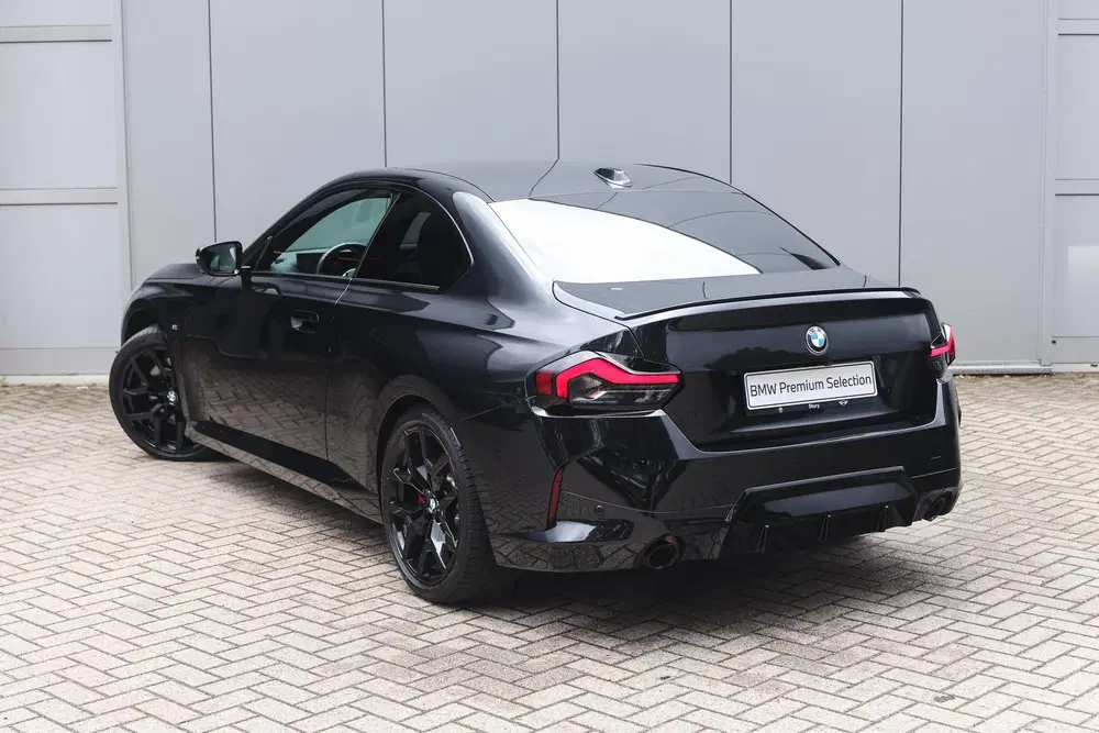 BMW 2-serie 218i M Sport Automaat uit 2025, foto 2