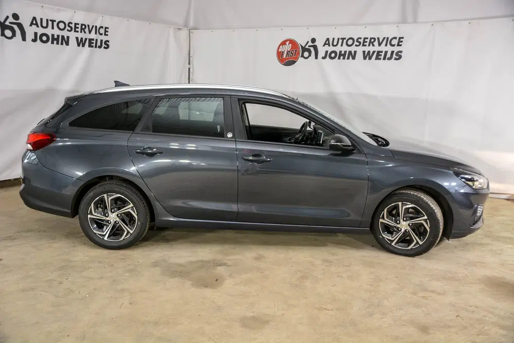 Hyundai i30 1.5 T-GDi MHEV Hybrid uit 2021, foto 14