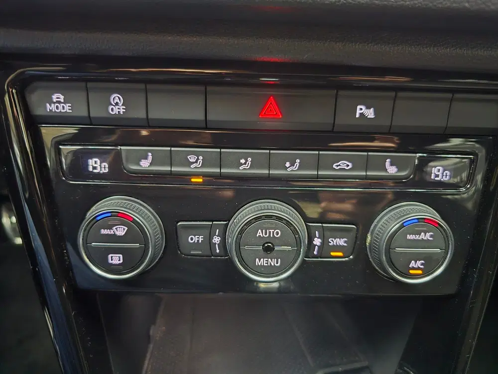 Volkswagen T-Roc 1.5 TSI Sport Navi VCP Clima Cruise Camera uit 2020, foto 13
