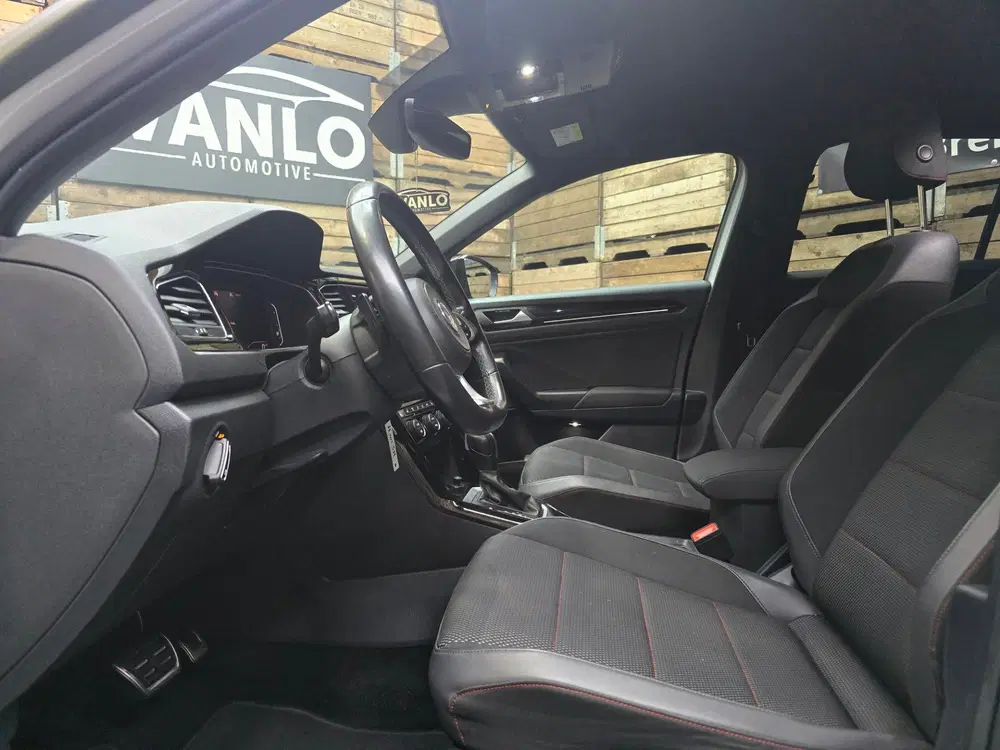 Volkswagen T-Roc 1.5 TSI Sport Navi VCP Clima Cruise Camera uit 2020, foto 5