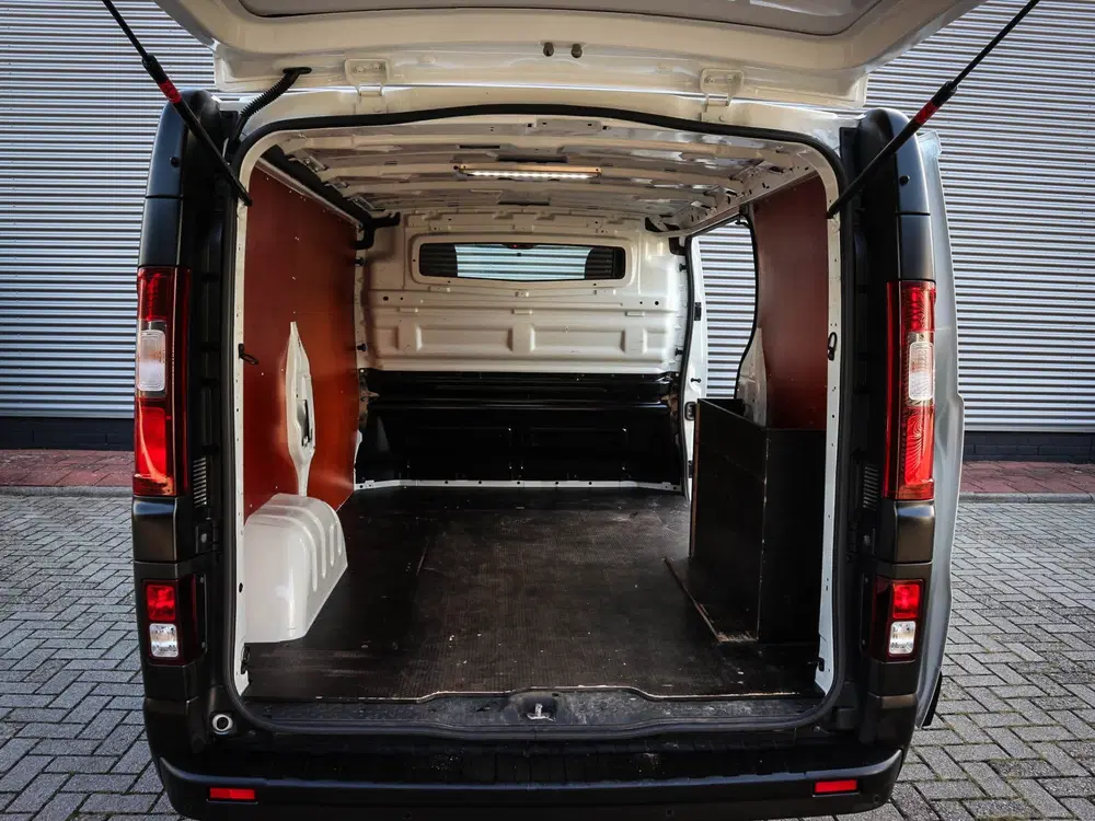 Renault Trafic 1.6 dCi 95 T27 L1H1 Comfort Airco uit 2020, foto 5