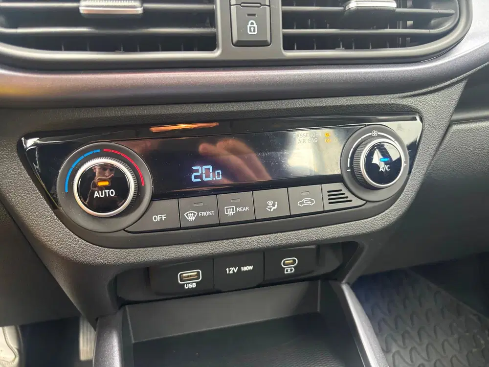 Hyundai i10 5-deurs 1.0 Premium automaat uit 2024, foto 13