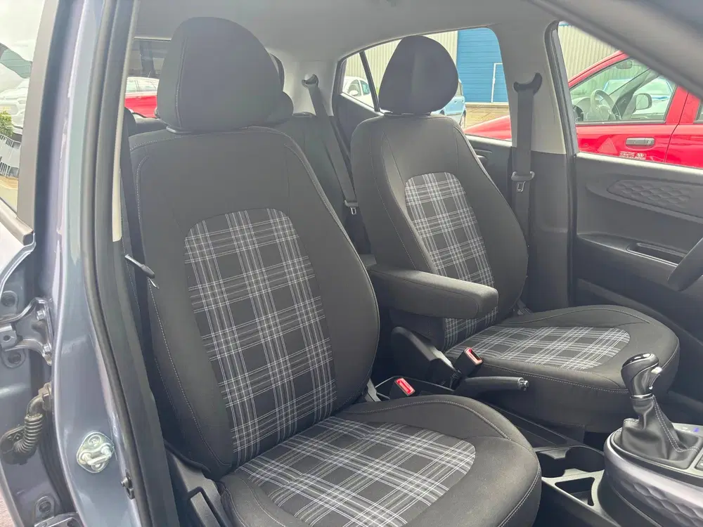 Hyundai i10 5-deurs 1.0 Premium automaat uit 2024, foto 8