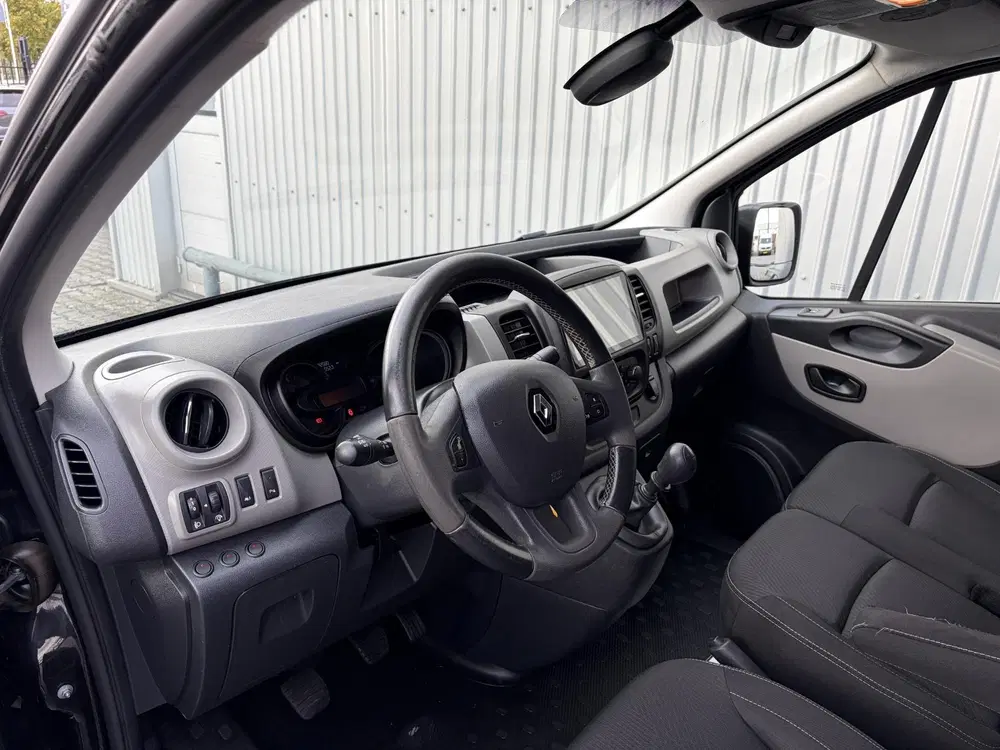 Renault Trafic 1.6 dCi L2H1 Luxe*3PERS*HAAK*CRUISE*A uit 2019, foto 3