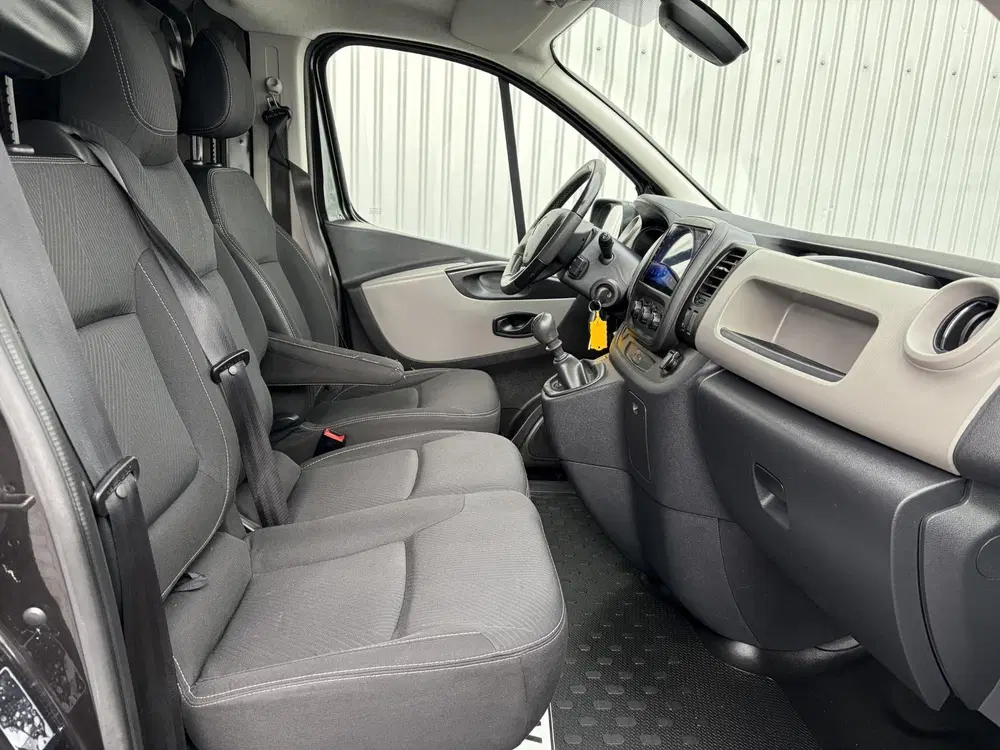 Renault Trafic 1.6 dCi L2H1 Luxe*3PERS*HAAK*CRUISE*A uit 2019, foto 8