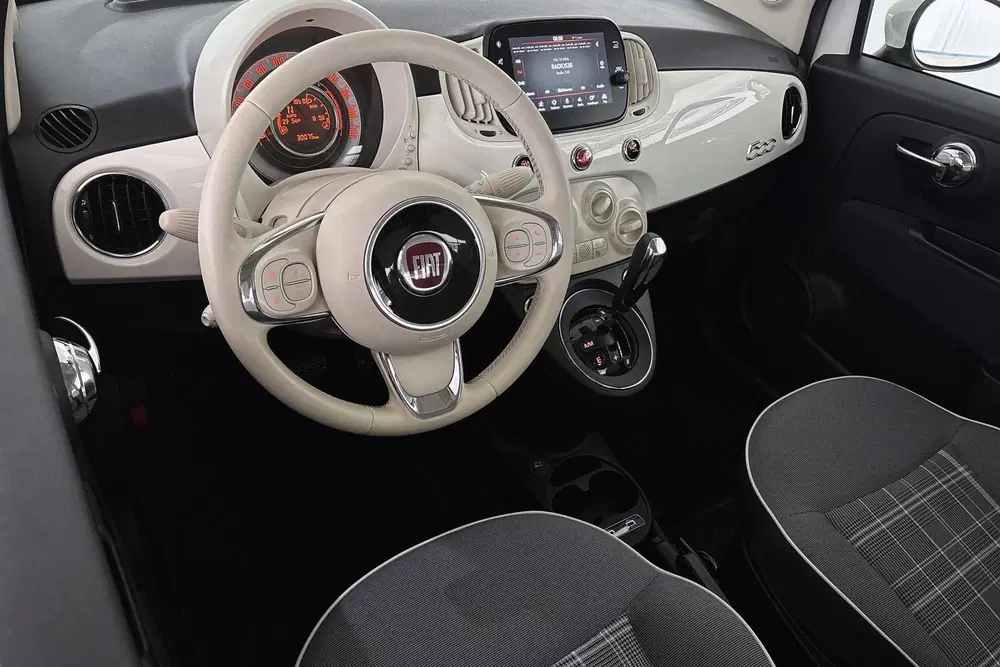 Fiat 500 1.2 Lounge Automaat Apple CarPlay Cruise C uit 2021, foto 5