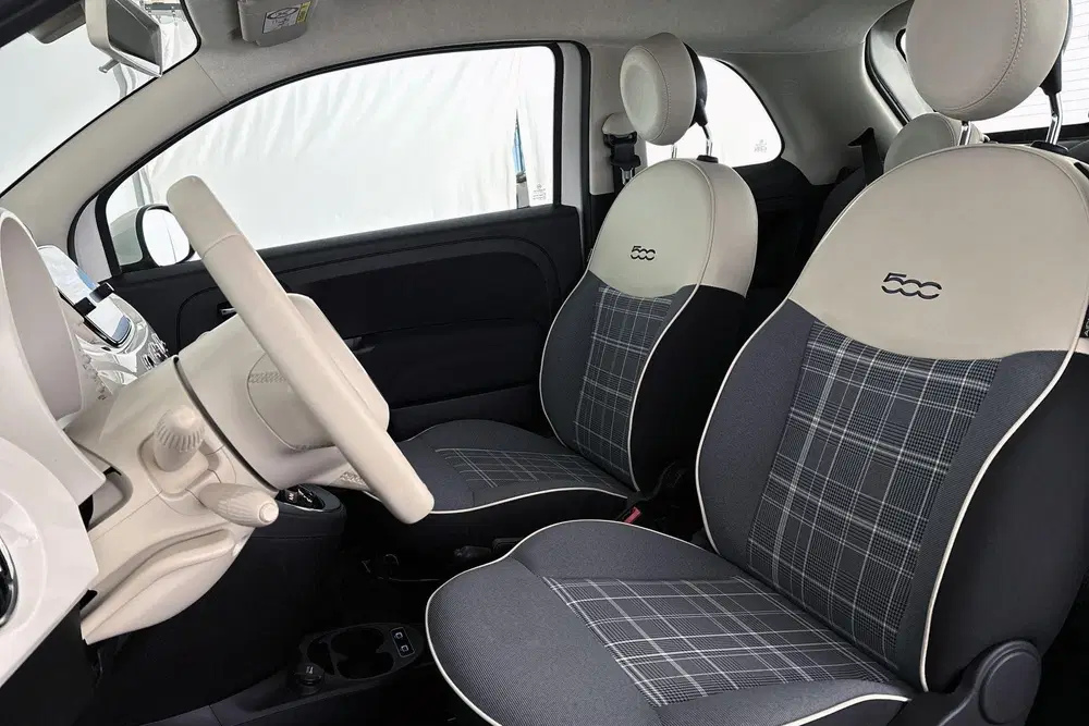 Fiat 500 1.2 Lounge Automaat Apple CarPlay Cruise C uit 2021, foto 6