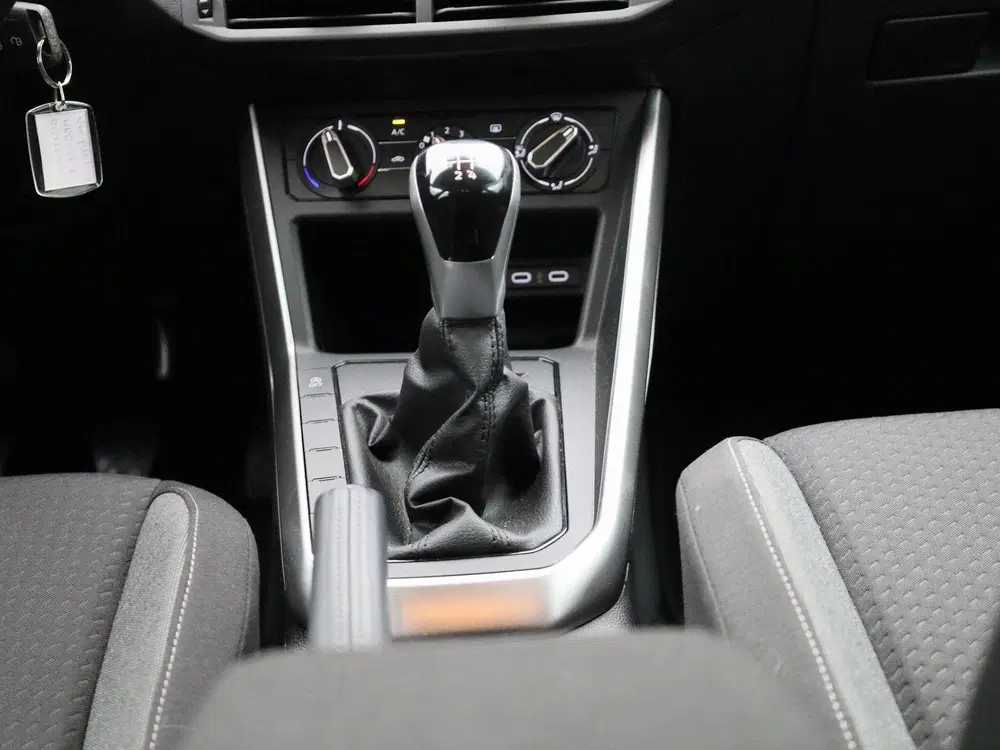 Volkswagen Polo 1.0 TSI Life Edition 95 PK uit 2025, foto 10