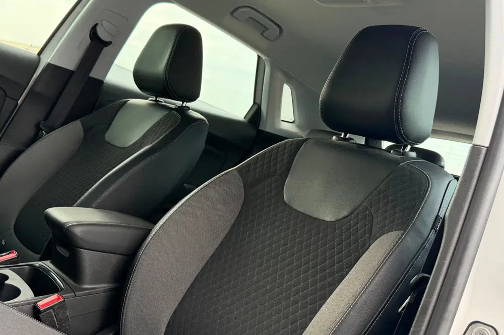 Opel Grandland 1.6 Turbo Hybrid Business Edition uit 2021, foto 13