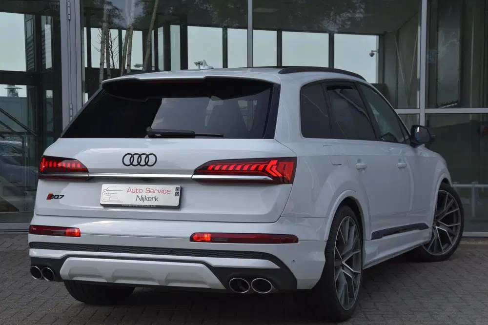 Audi SQ7 435PK uit 2019, foto 3