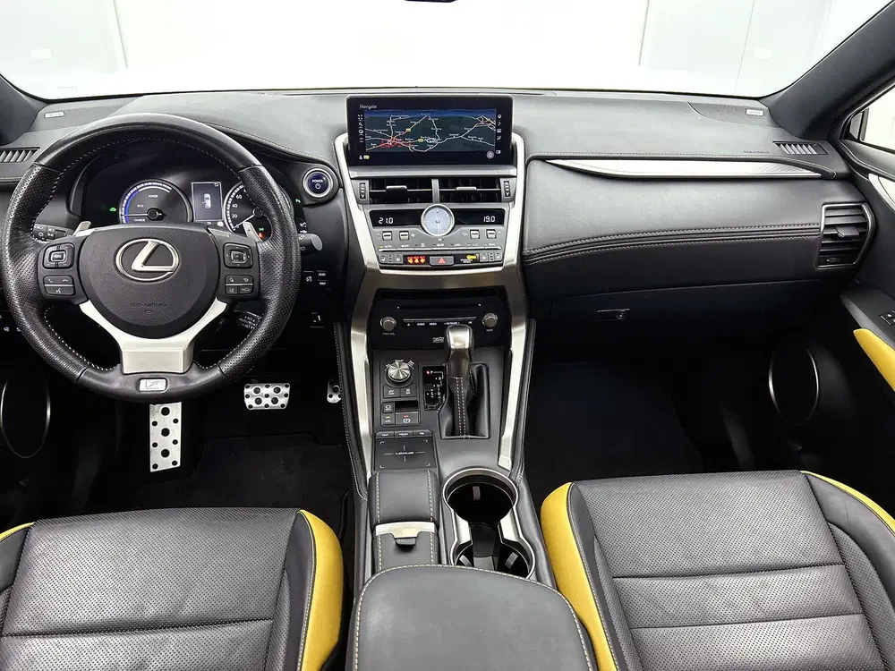 Lexus NX 300h AWD F Sport Premium uit 2020, foto 5