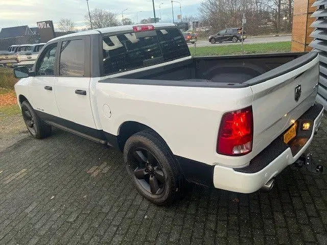 Dodge RAM 5.7 V8 4x4 Crew Cab 6 PERS CLASSIC uit 2022, foto 6