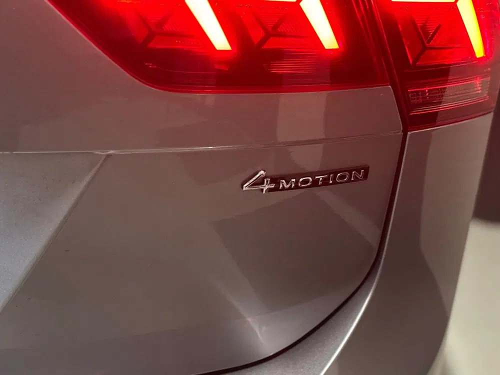 Volkswagen Tiguan Allspace 2.0 TSI 4Motion R-line 7.p uit 2022, foto 12