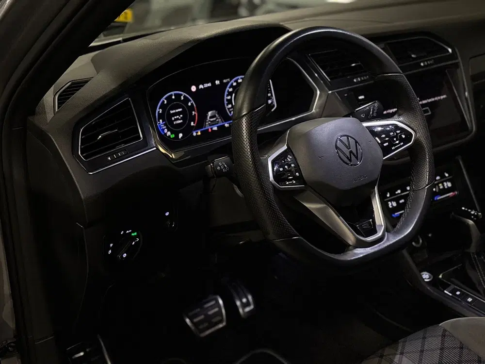 Volkswagen Tiguan Allspace 2.0 TSI 4Motion R-line 7.p uit 2022, foto 2