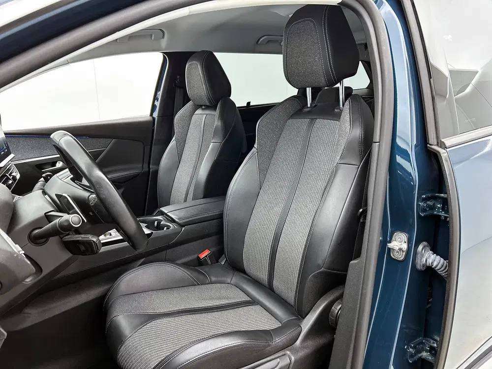 Peugeot 5008 1.2 PureTech Allure uit 2021, foto 13