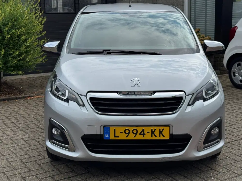 Peugeot 108 1.0 e-VTi Allure uit 2021, foto 2