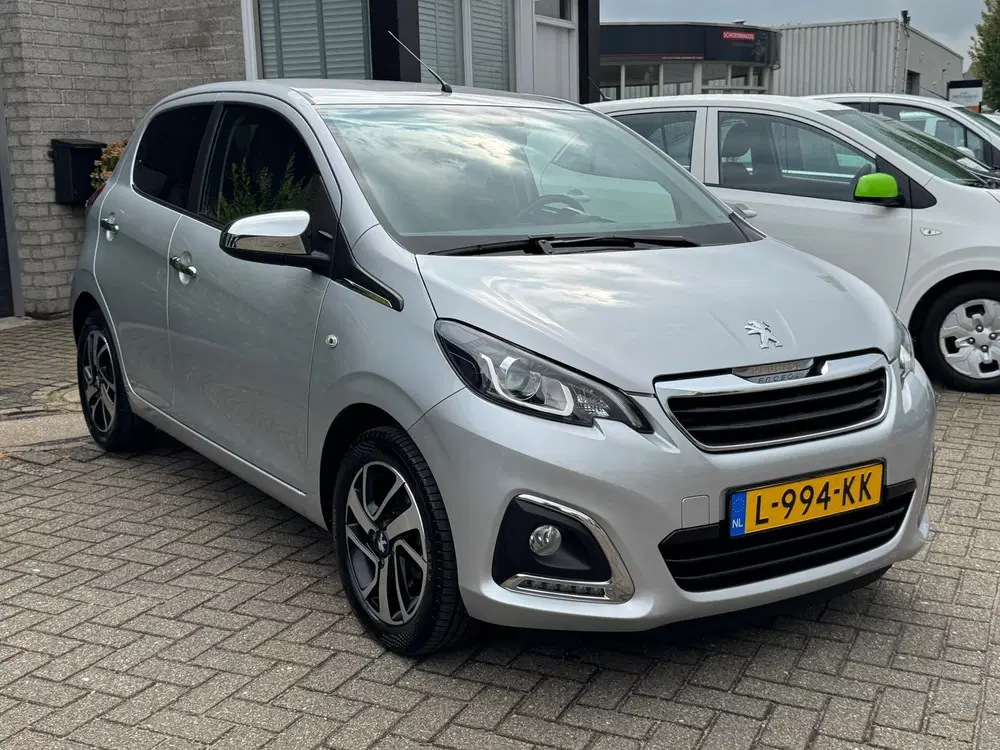 Peugeot 108 1.0 e-VTi Allure uit 2021, foto 3