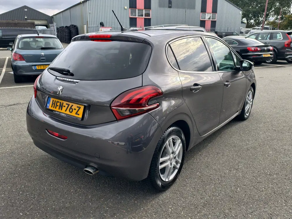 Peugeot 208 1.2 PureTech Allure uit 2019, foto 5