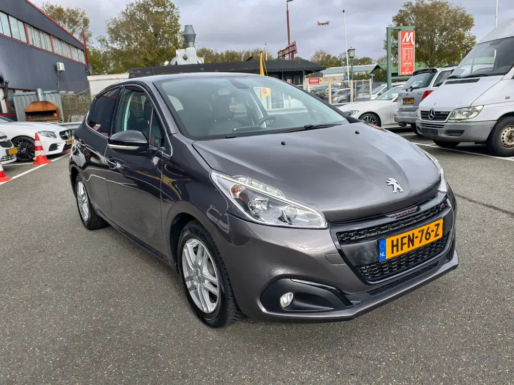 Peugeot 208 1.2 PureTech Allure uit 2019, foto 7