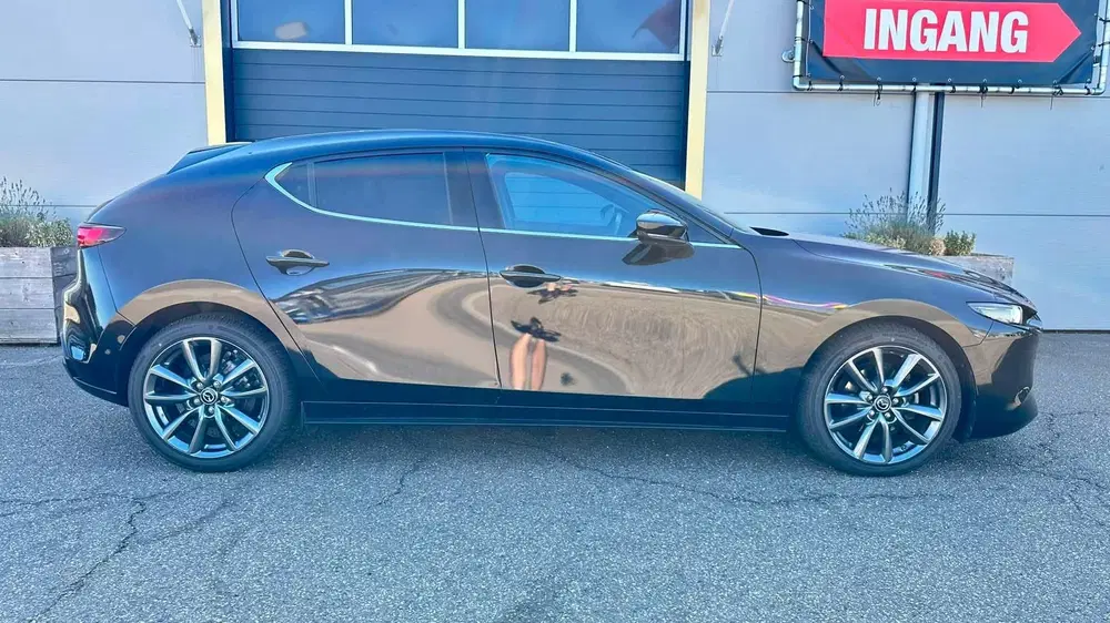 Mazda 3 2.0 e-SkyActiv-G M Hybrid 122 Comfort met uit 2020, foto 4