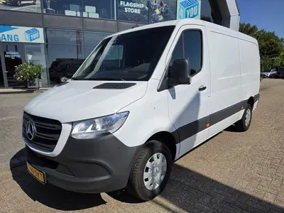 Mercedes-Benz Sprinter 317 CDI L2-H1 RWD Automaat * 3 uit 2024