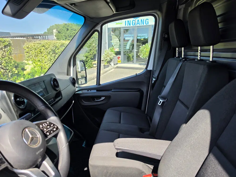 Mercedes-Benz Sprinter 317 CDI L2-H1 RWD Automaat * 3 uit 2024, foto 13