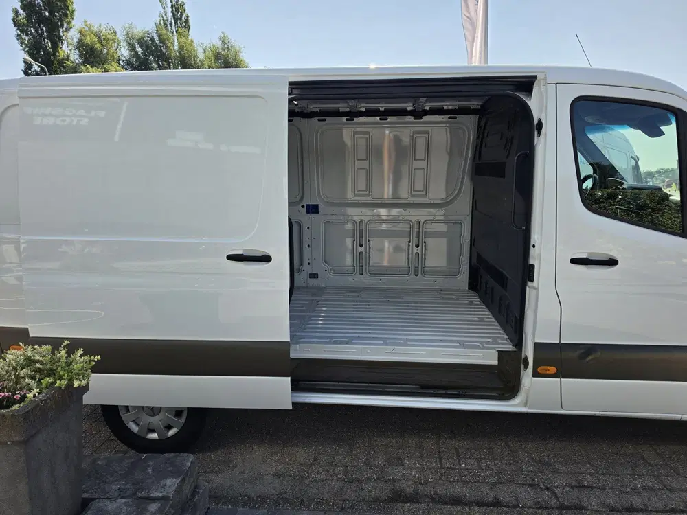 Mercedes-Benz Sprinter 317 CDI L2-H1 RWD Automaat * 3 uit 2024, foto 8