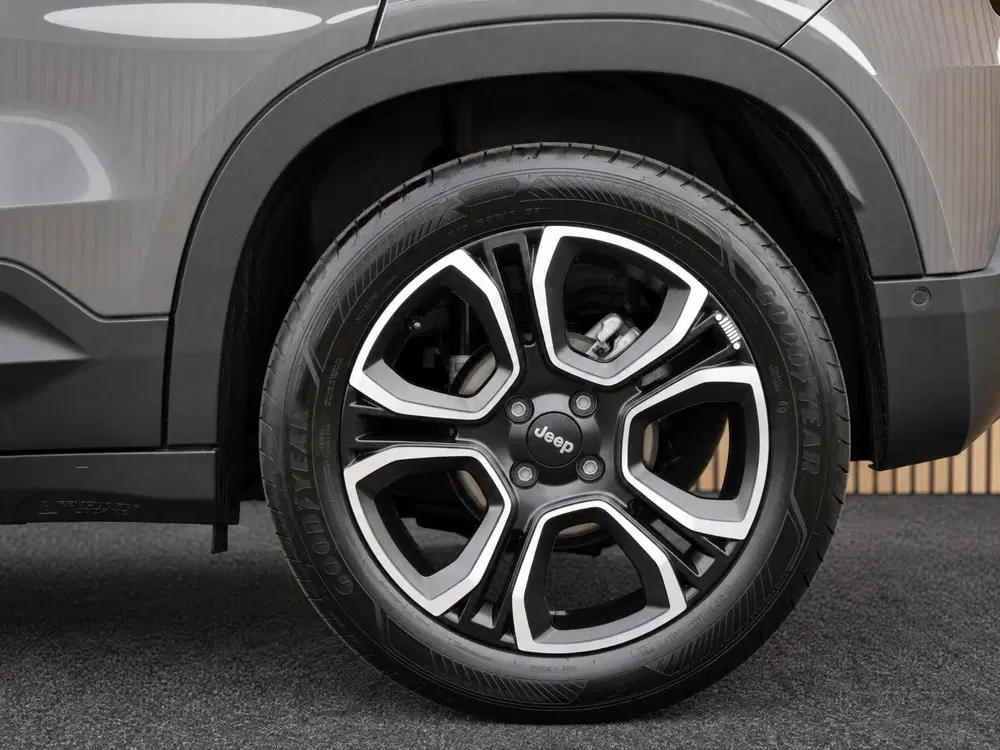Jeep Avenger 1.2 e-Hybrid Summit VOORRAAD KORTING uit 2026, foto 11