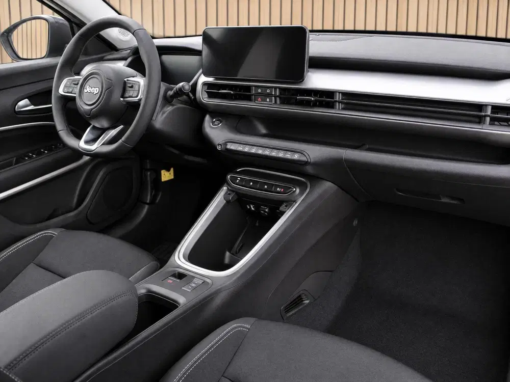Jeep Avenger 1.2 e-Hybrid Summit VOORRAAD KORTING uit 2026, foto 3