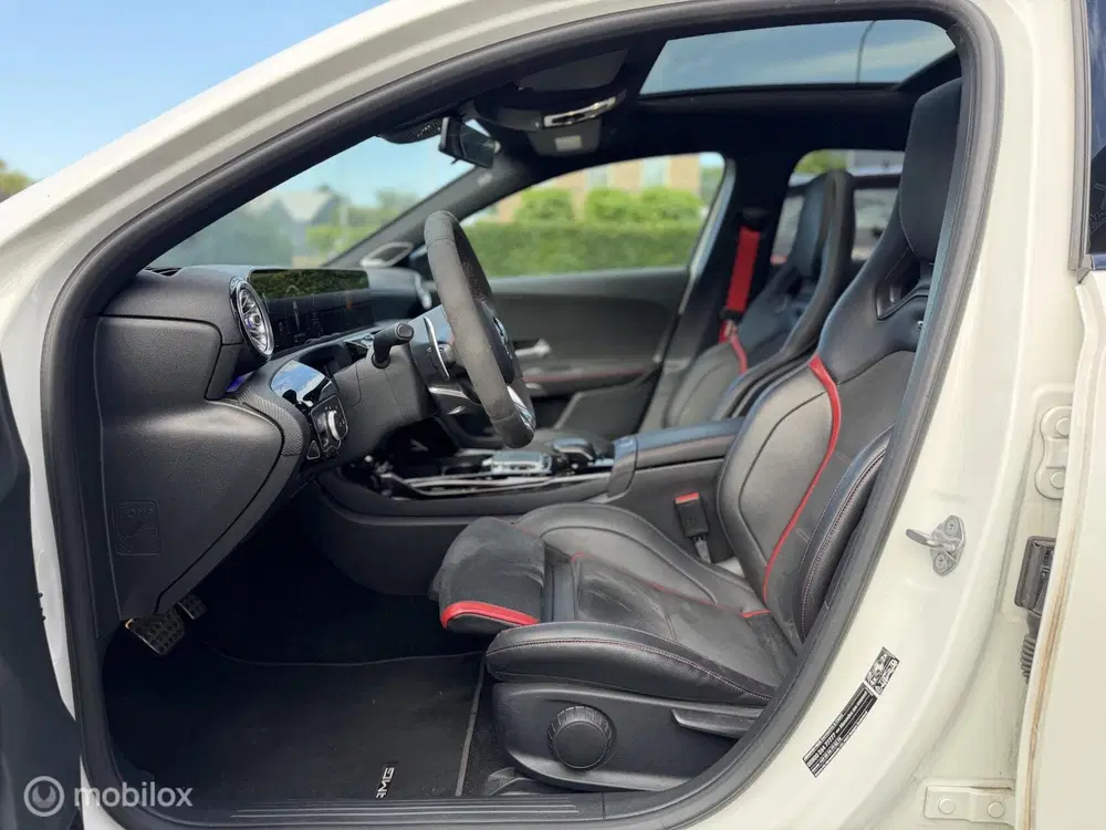 Mercedes-Benz A-Klasse Mercedes A-klasse AMG 35 4MATIC uit 2019, foto 12