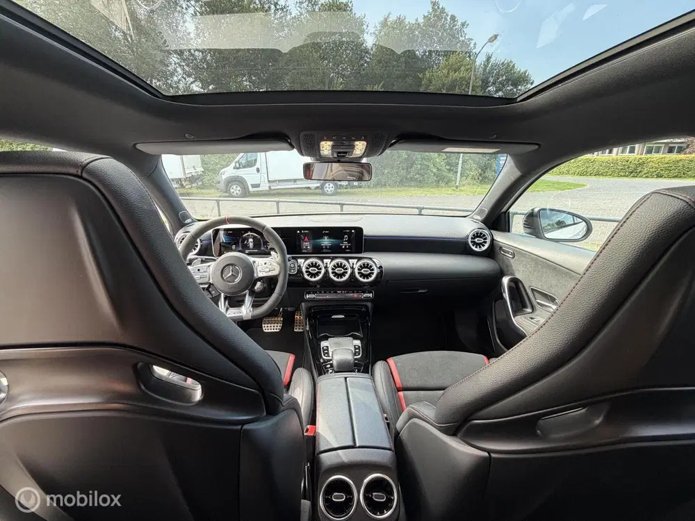 Mercedes-Benz A-Klasse Mercedes A-klasse AMG 35 4MATIC uit 2019, foto 15