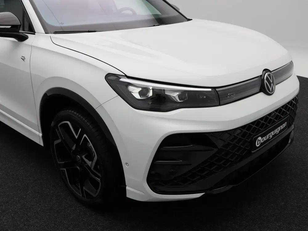 Volkswagen Tiguan 1.5 eHybrid 272 Pk Automaat R-Line Edition uit 2025, foto 13