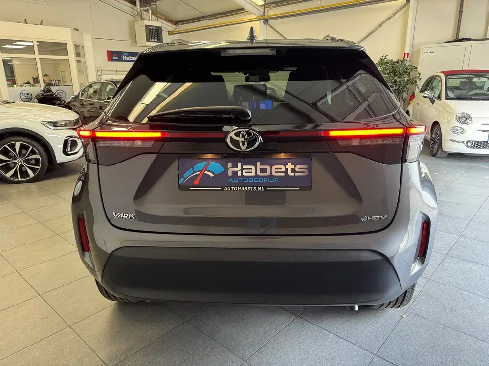 Toyota Yaris Cross 1.5 Hybrid 115 Dynamic uit 2024, foto 8