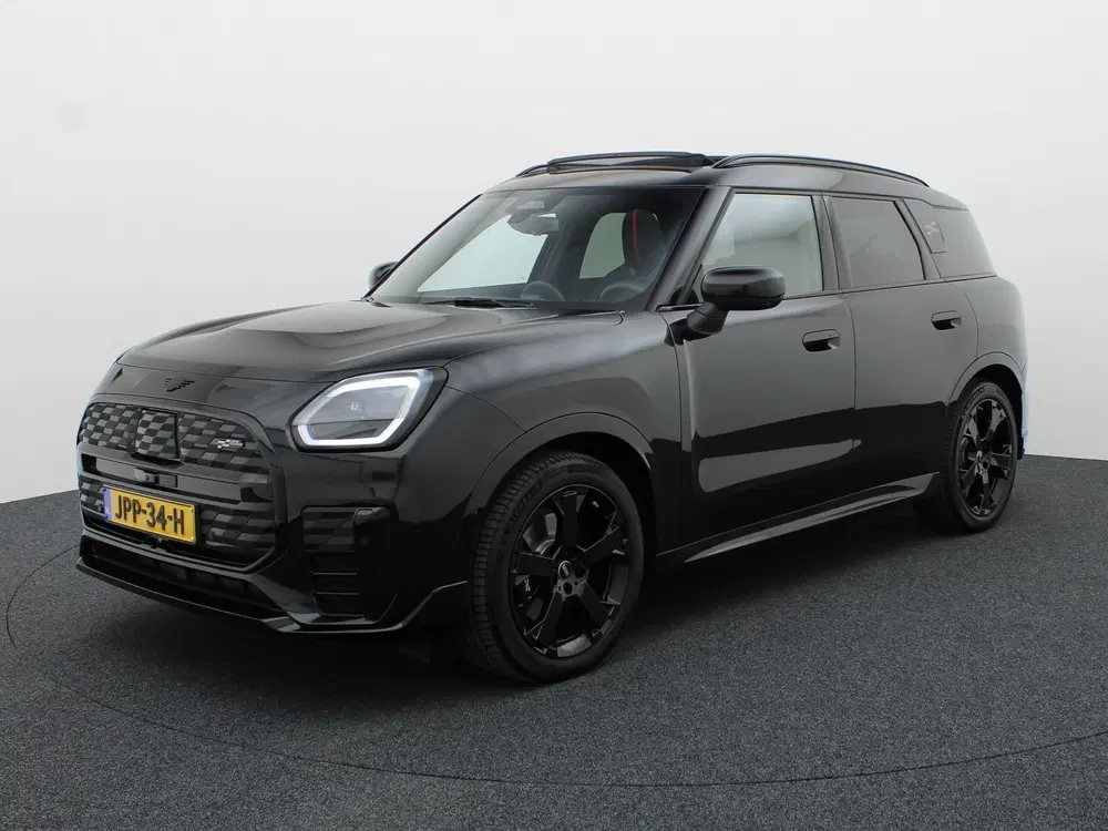 Mini Countryman E John Cooper Works L 66.5 kWh uit 2025, foto 3