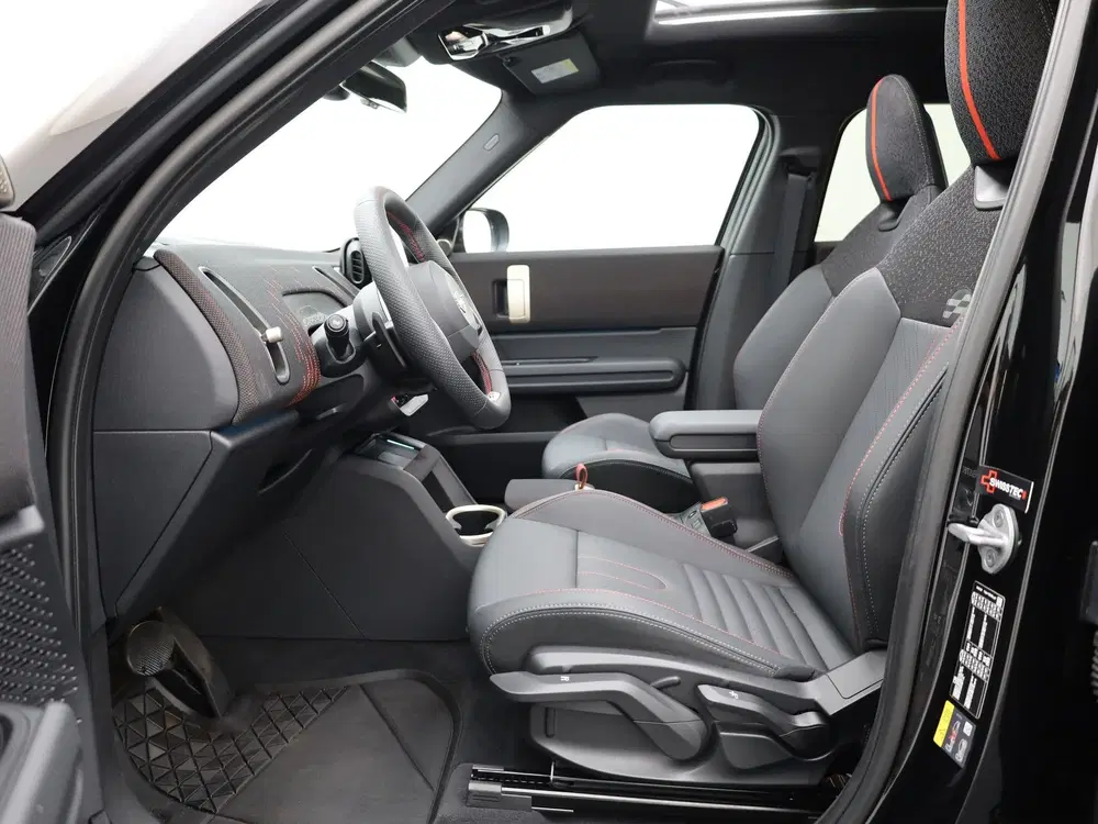 Mini Countryman E John Cooper Works L 66.5 kWh uit 2025, foto 7