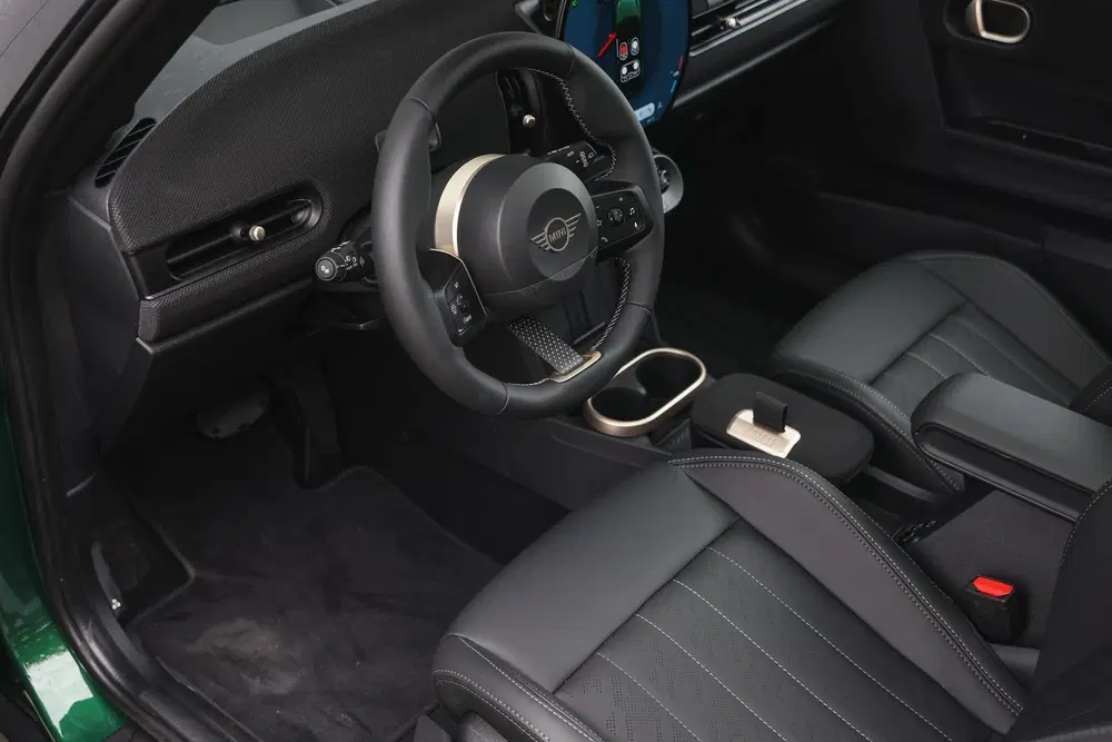 Mini Hatchback Cooper C Automaat uit 2026, foto 3