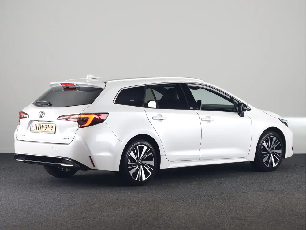 Toyota Corolla Hybrid 180 Business Plus uit 2025, foto 2