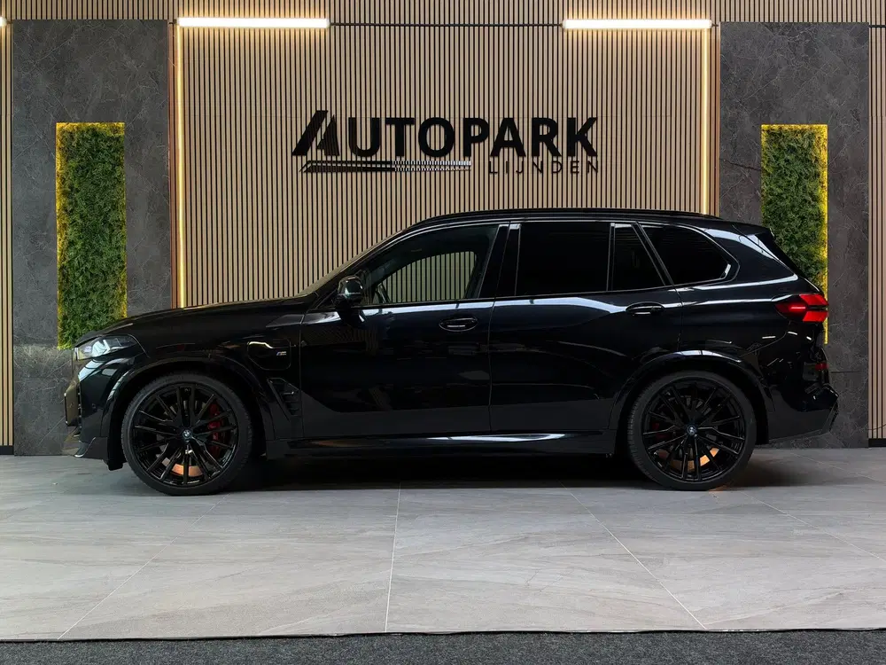 BMW X5 XDrive50e M-SPORT uit 2023, foto 2