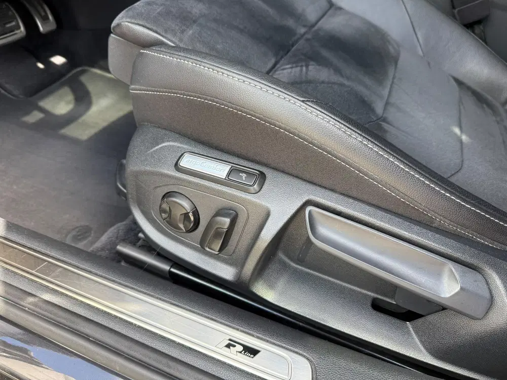 Volkswagen Arteon 1.5 TSI Business R pano uit 2019, foto 13