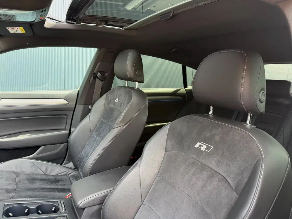 Volkswagen Arteon 1.5 TSI Business R pano uit 2019, foto 14