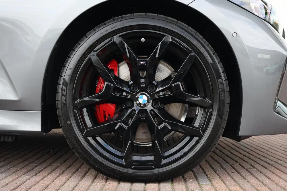 BMW 3-serie 330e M Sport Edition uit 2026, foto 6