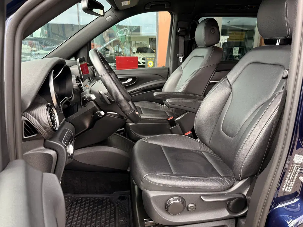 Mercedes-Benz V-Klasse 300d Lang DC uit 2022, foto 5