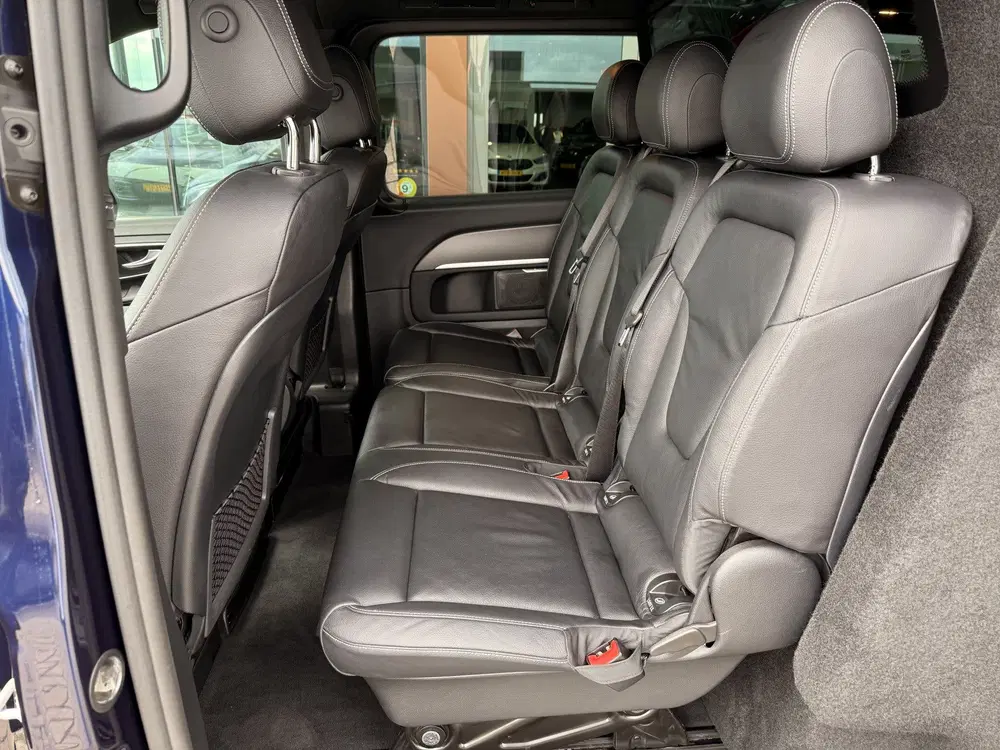 Mercedes-Benz V-Klasse 300d Lang DC uit 2022, foto 6