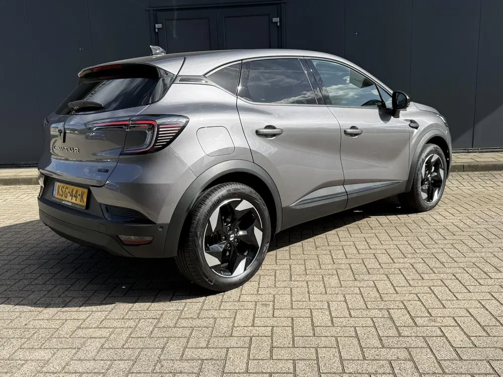 Renault Captur 1.8 E-Tech full hybrid 160 techno uit 2025, foto 3