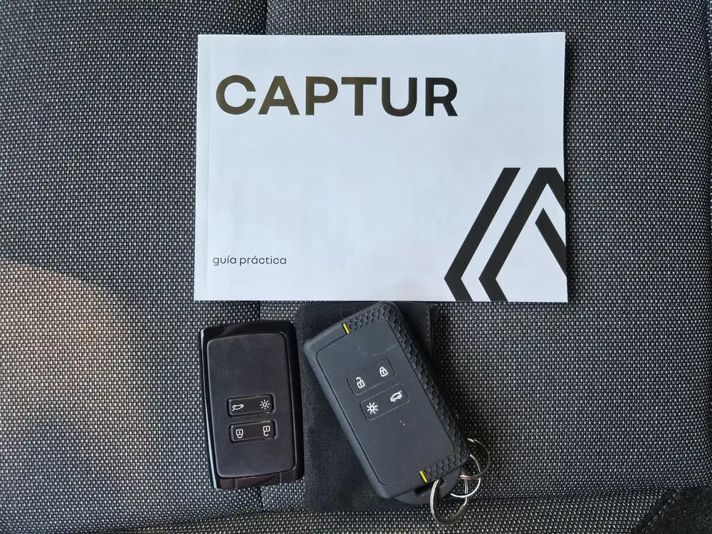 Renault Captur 1.8 E-Tech full hybrid 160 techno uit 2025, foto 5